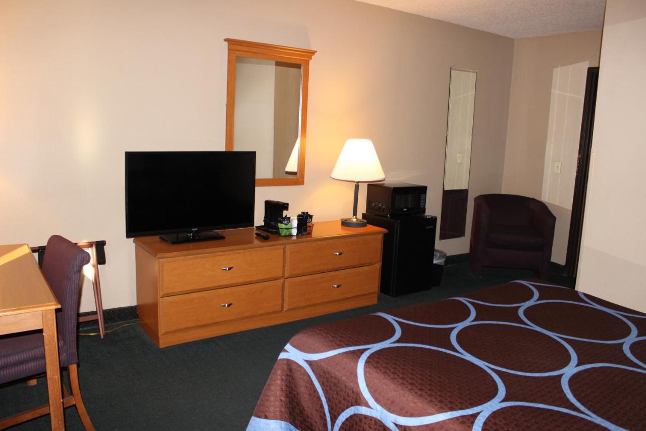 Super 8 by Wyndham Stroudsburg Hotel East Stroudsburg Eksteriør billede